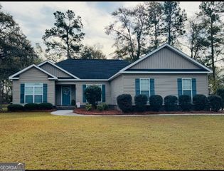 208 Sandalwood Circle, Statesboro, GA 30458