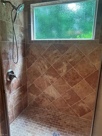 107 Misty Ridge LN, Suffolk, VA 23434