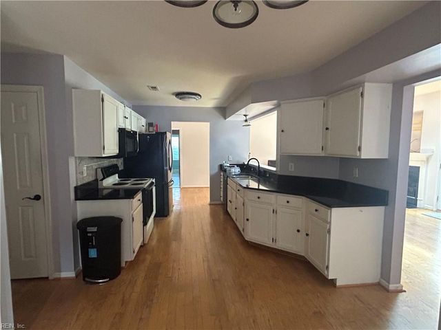 107 Misty Ridge LN, Suffolk, VA 23434