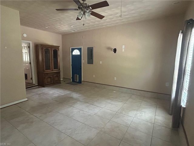 107 Misty Ridge LN, Suffolk, VA 23434