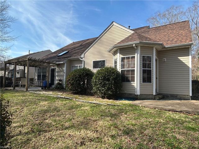 107 Misty Ridge LN, Suffolk, VA 23434