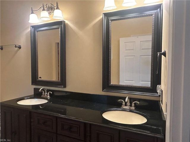 107 Misty Ridge LN, Suffolk, VA 23434