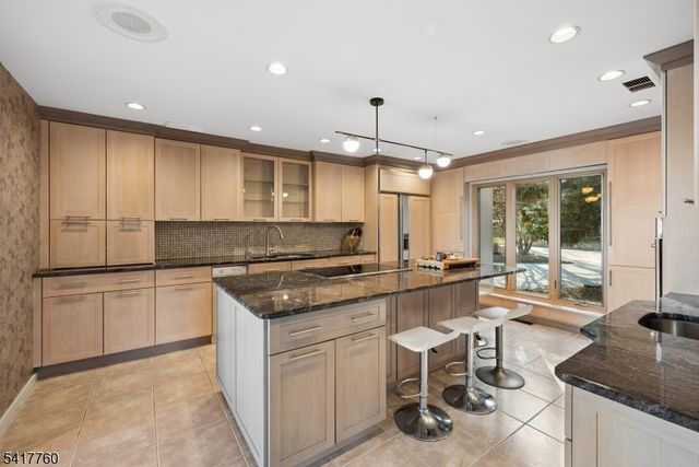 142 Deer Run, Green Brook Twp., NJ 07069