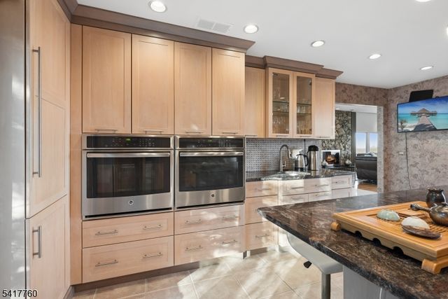 142 Deer Run, Green Brook Twp., NJ 07069