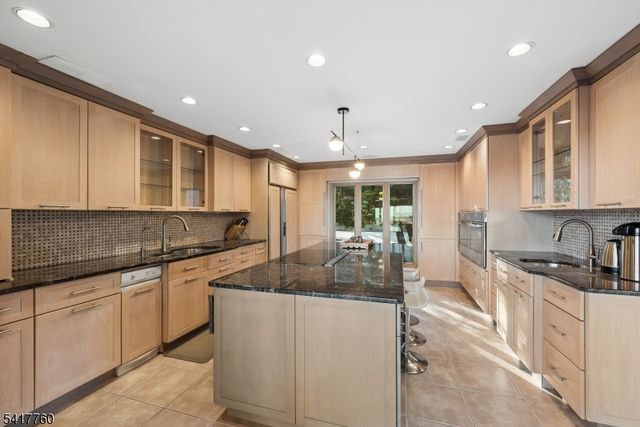142 Deer Run, Green Brook Twp., NJ 07069
