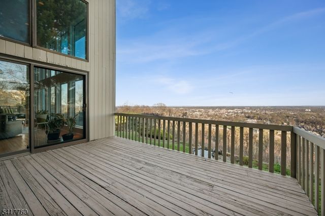 142 Deer Run, Green Brook Twp., NJ 07069