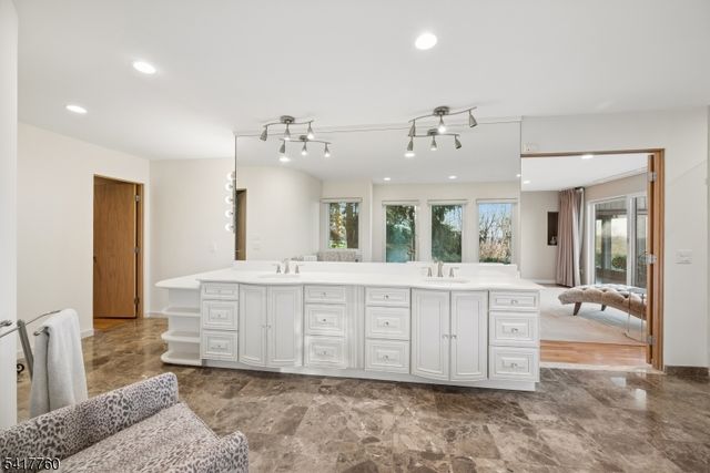 142 Deer Run, Green Brook Twp., NJ 07069