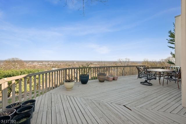 142 Deer Run, Green Brook Twp., NJ 07069