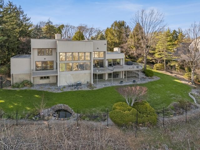 142 Deer Run, Green Brook Twp., NJ 07069