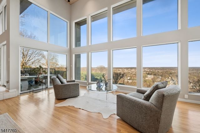 142 Deer Run, Green Brook Twp., NJ 07069