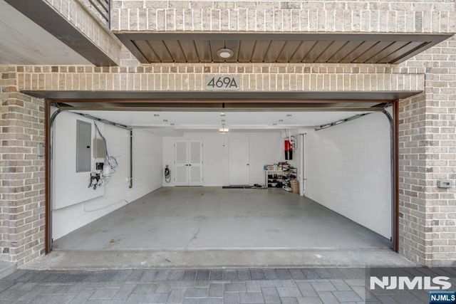 469 9th Street A, Palisades Park, NJ 07650