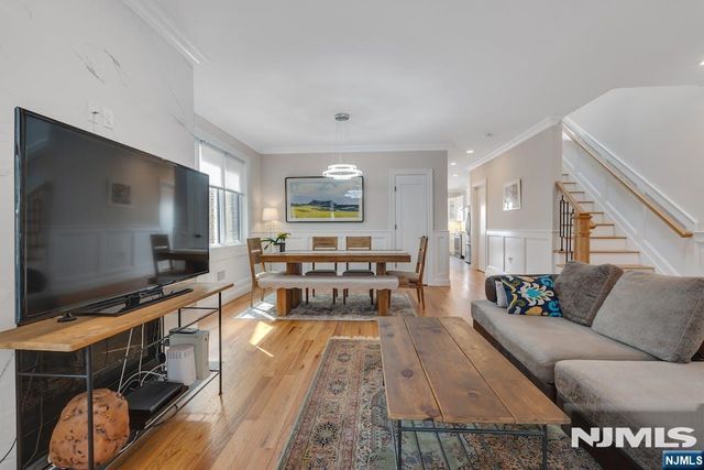 469 9th Street A, Palisades Park, NJ 07650