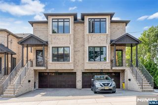 469 9th Street A, Palisades Park, NJ 07650