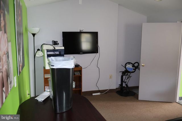 1543 GATEWAY BLVD, West Deptford, NJ 08096