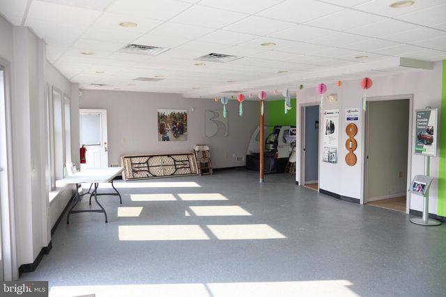 1543 GATEWAY BLVD, West Deptford, NJ 08096
