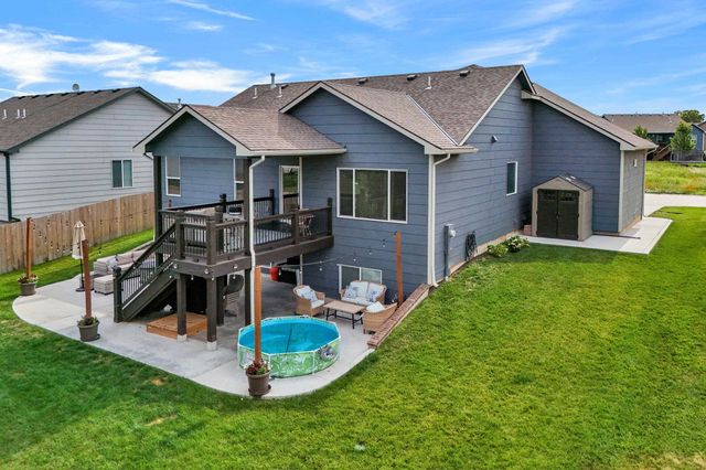 8857 N Hidden Ln, Park City, KS 67147
