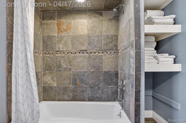 1742 Latham Street, Birmingham, MI 48009