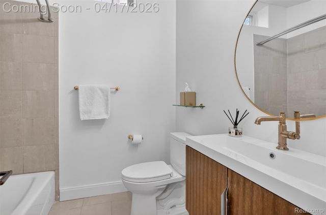 1742 Latham Street, Birmingham, MI 48009