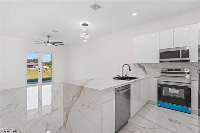 430 Petite AVE, Lehigh Acres, FL 33974