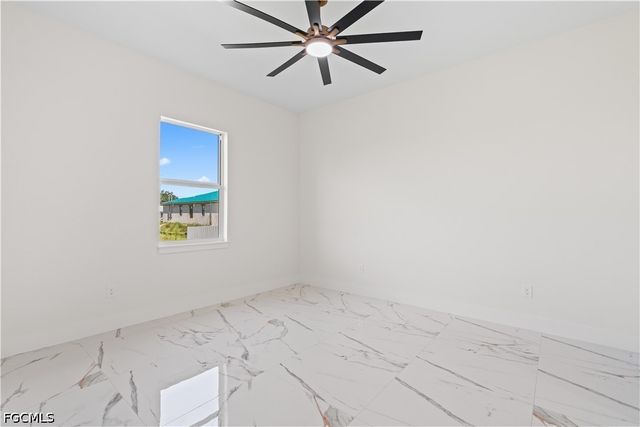 430 Petite AVE, Lehigh Acres, FL 33974