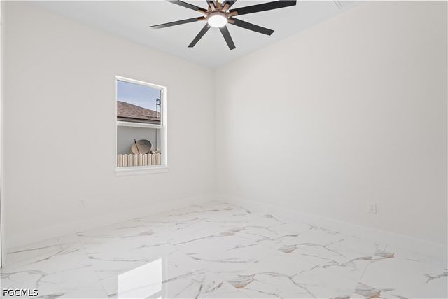 430 Petite AVE, Lehigh Acres, FL 33974