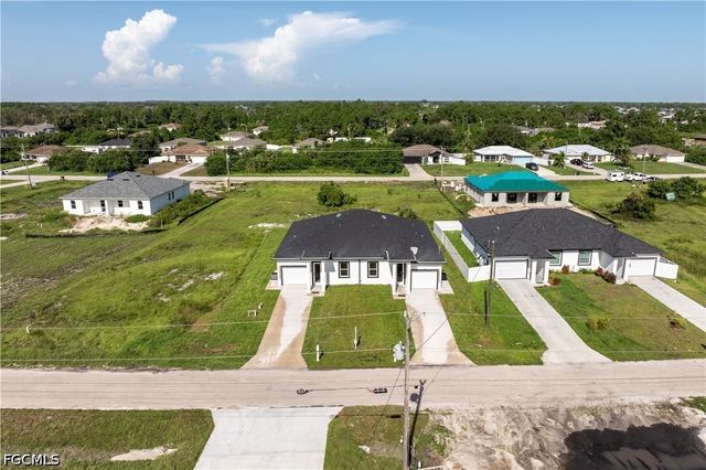 430 Petite AVE, Lehigh Acres, FL 33974