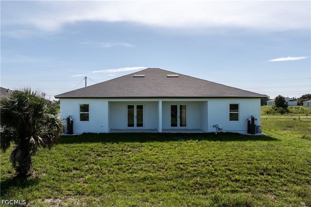 430 Petite AVE, Lehigh Acres, FL 33974