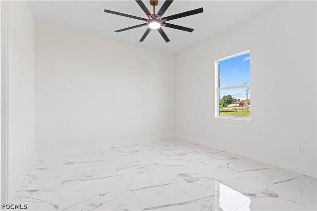 430 Petite AVE, Lehigh Acres, FL 33974