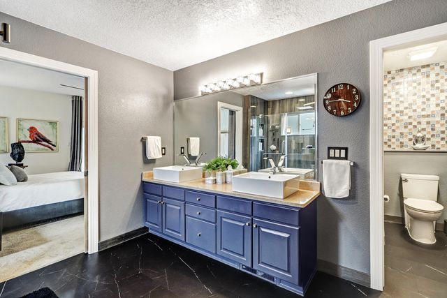 2205 VIA SEVILLE Road NW, Albuquerque, NM 87104