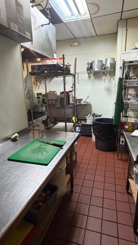 4 Wheeler St, Lynn, MA 01901