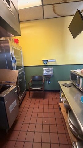 4 Wheeler St, Lynn, MA 01901