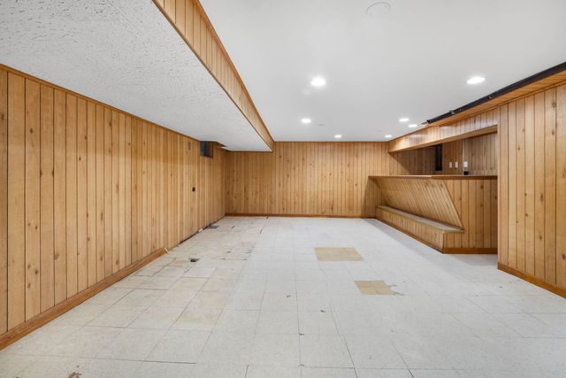 215 dodge Avenue C, Evanston, IL 60202