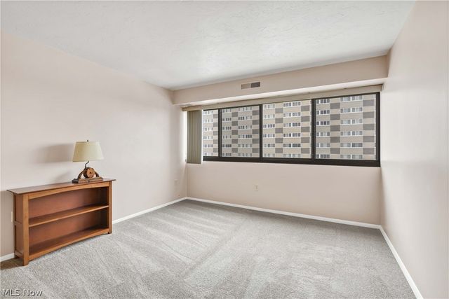 12550 Lake Avenue 805, Lakewood, OH 44107