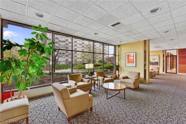 12550 Lake Avenue 805, Lakewood, OH 44107