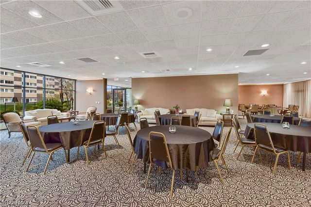 12550 Lake Avenue 805, Lakewood, OH 44107