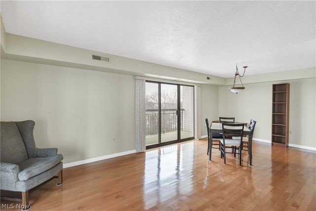 12550 Lake Avenue 805, Lakewood, OH 44107