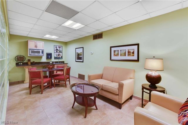 12550 Lake Avenue 805, Lakewood, OH 44107