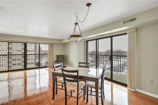 12550 Lake Avenue 805, Lakewood, OH 44107