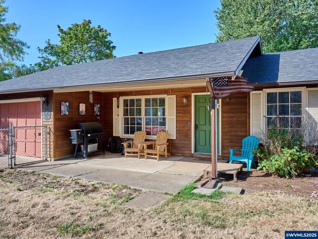 1301 49th Av, Salem, OR 97317