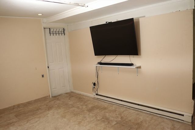 35 Pearl St, Fitchburg, MA 01420