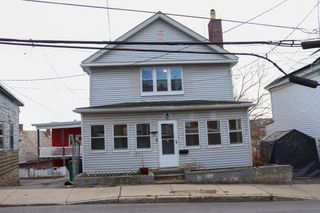 35 Pearl St, Fitchburg, MA 01420