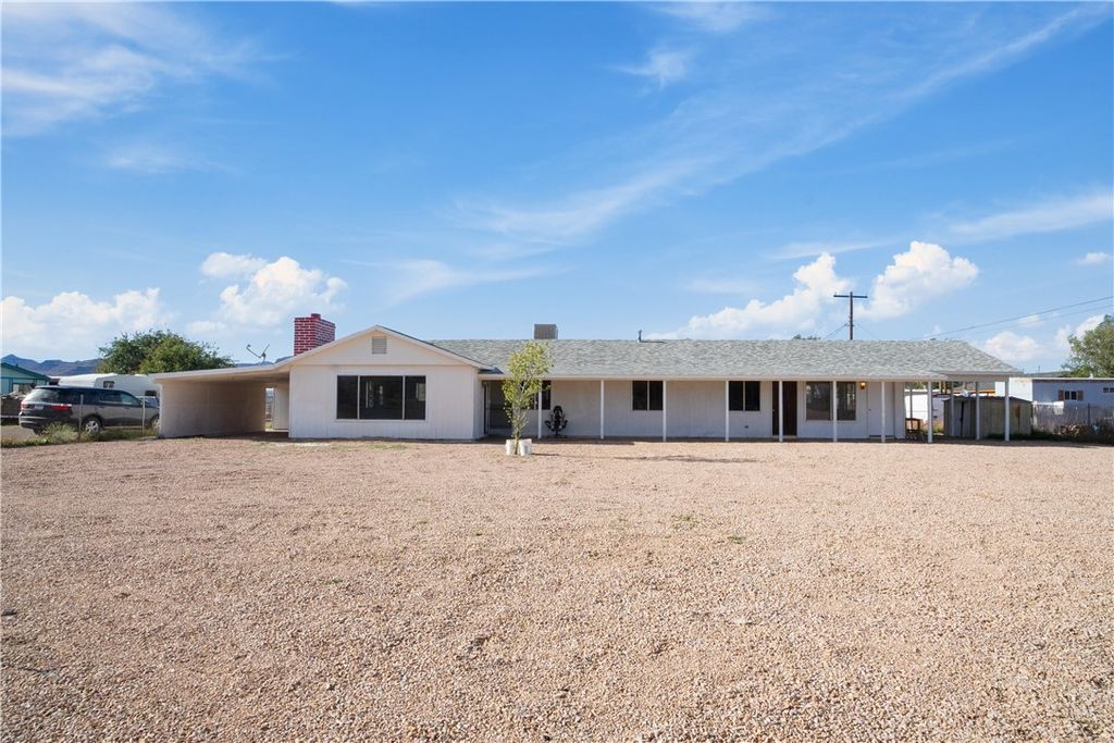 3545 E Oriole Lane, Kingman, AZ 86409