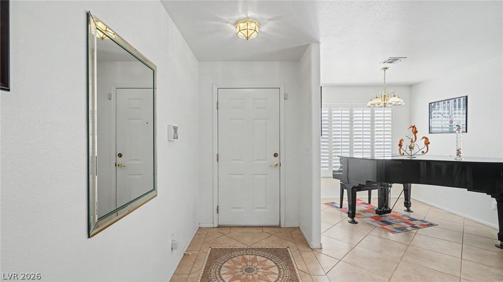 7232 London Bridge Avenue, Las Vegas, NV 89130 — photo 5