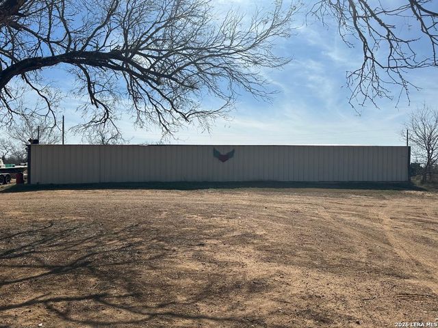 590 County Road 431, Pleasanton, TX 78064