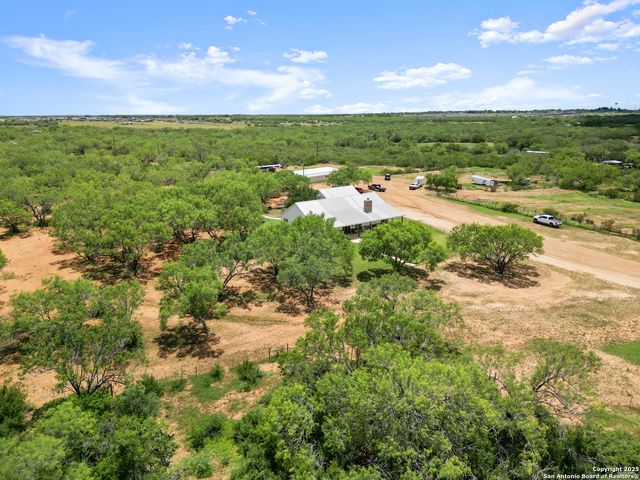590 County Road 431, Pleasanton, TX 78064