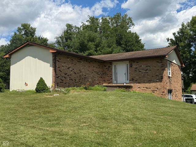 8137 N Us Highway 31, Seymour, IN 47274