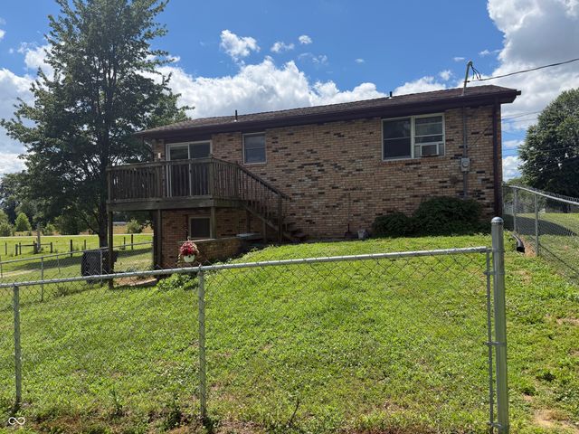 8137 N Us Highway 31, Seymour, IN 47274