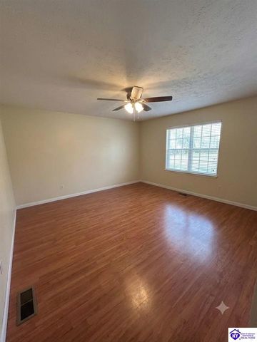 316 Indiana Trail, Radcliff, KY 40160