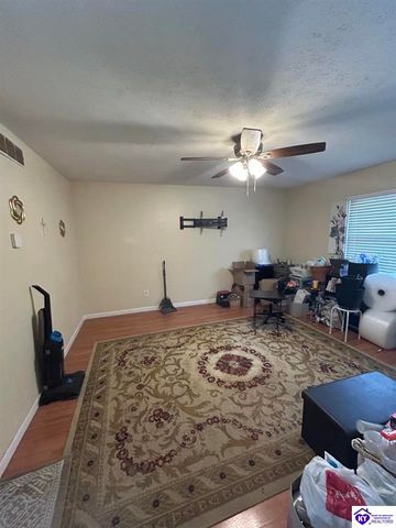 316 Indiana Trail, Radcliff, KY 40160