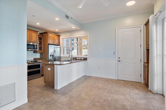 445 N ORANGE AVENUE 210, Sarasota, FL 34236